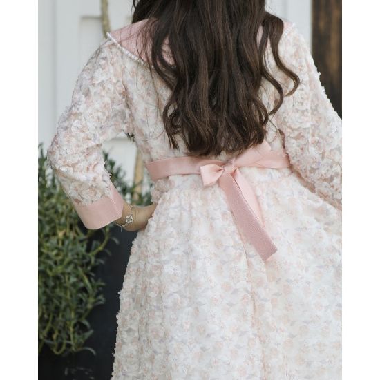 صورة فستان بناتي مشجر وردي بياقة لؤلؤ وحزام خلفي - 557